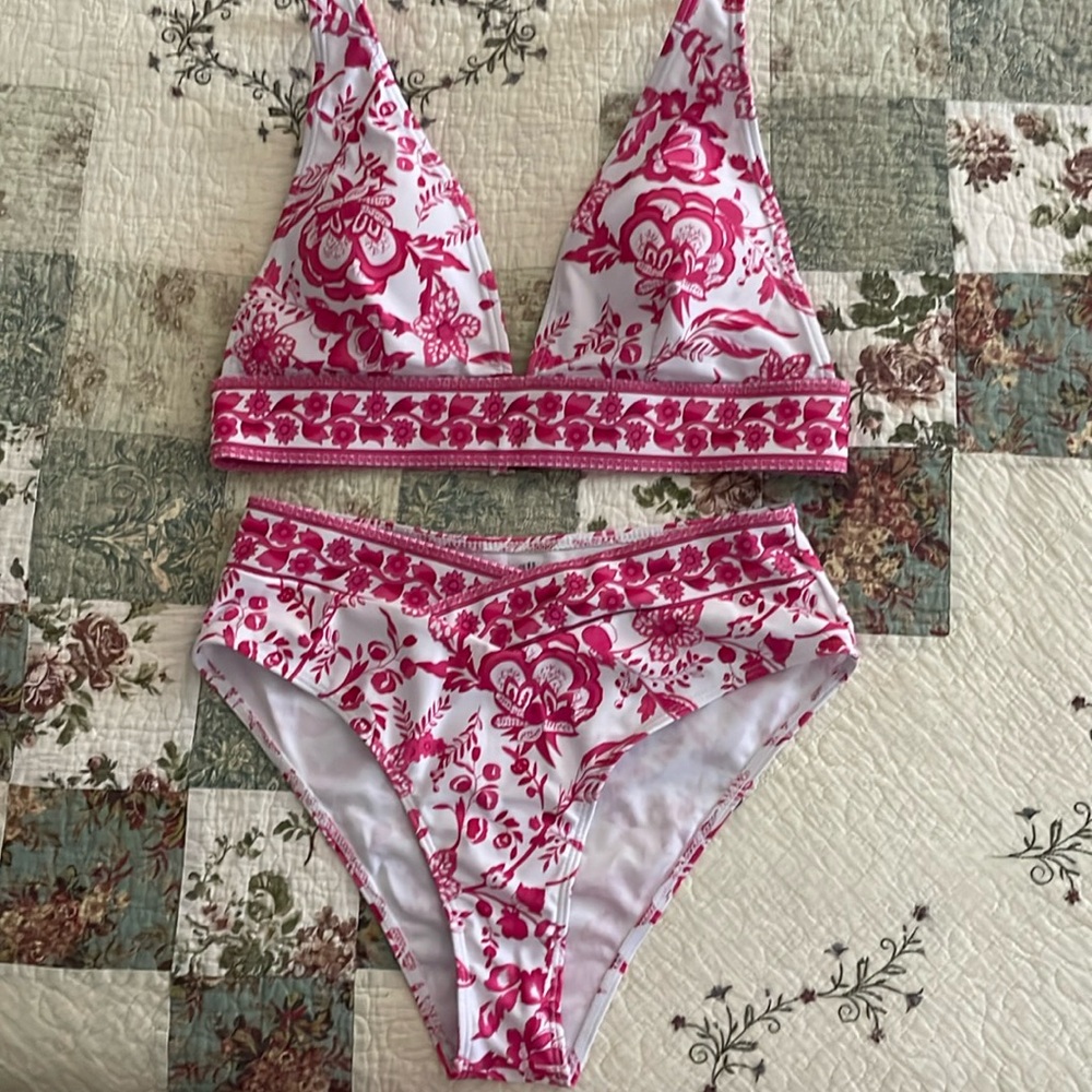SHEIN BATHING SUIT  So nice. Never been worn but to try on. Not flattering on me